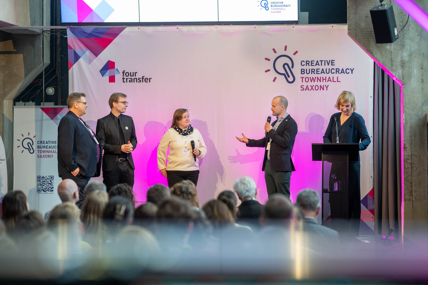 (c) Crispin-Iven Mokry